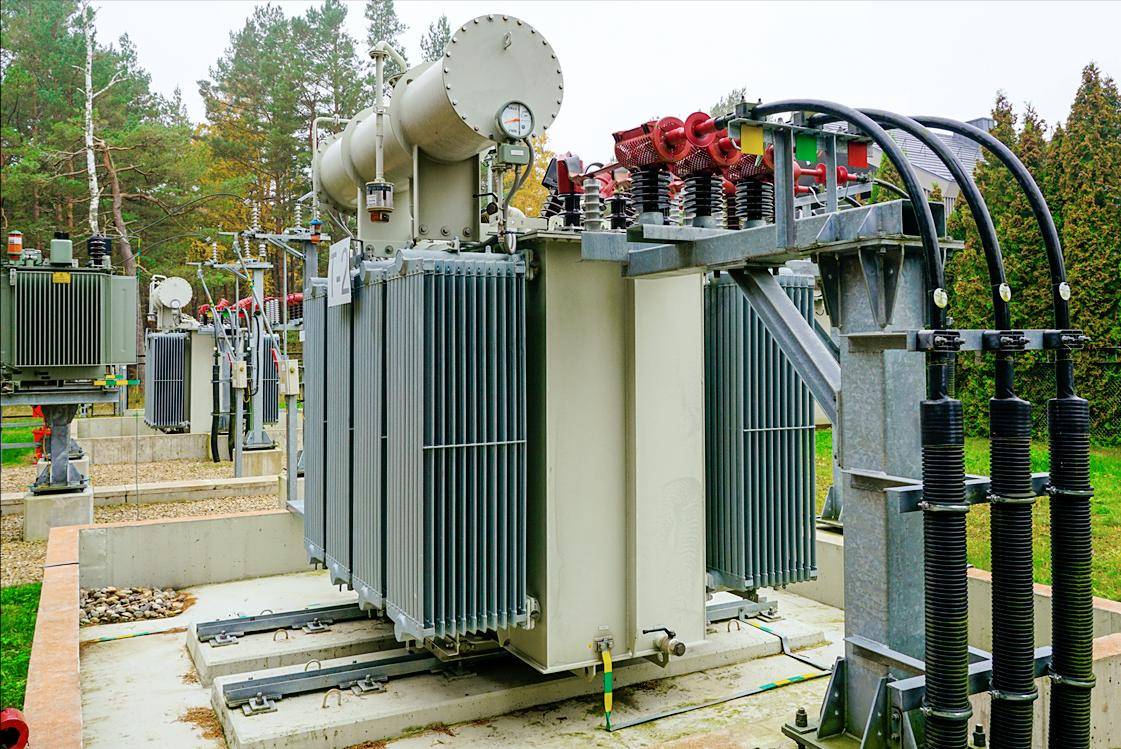 电力战场无声较量，中国变压器出口暴增138%，全球电网依赖中国芯