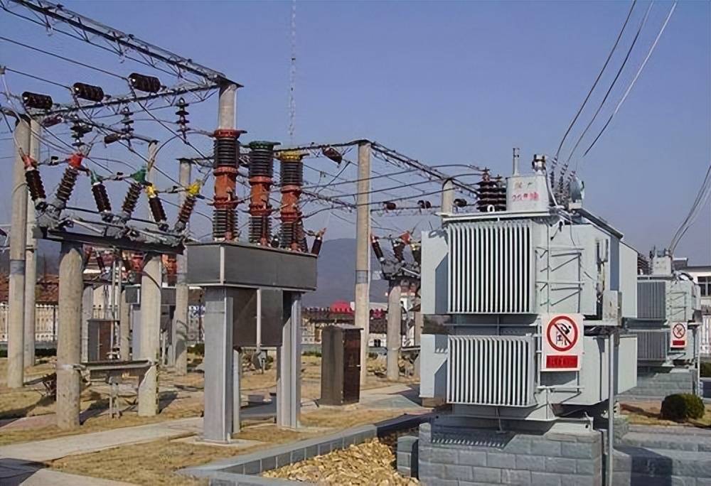 电力战场无声较量，中国变压器出口暴增138%，全球电网依赖中国芯