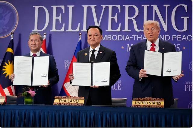 泰国前总理为中国打抱不平，怒批阿努廷做了件错事，会让中国失望