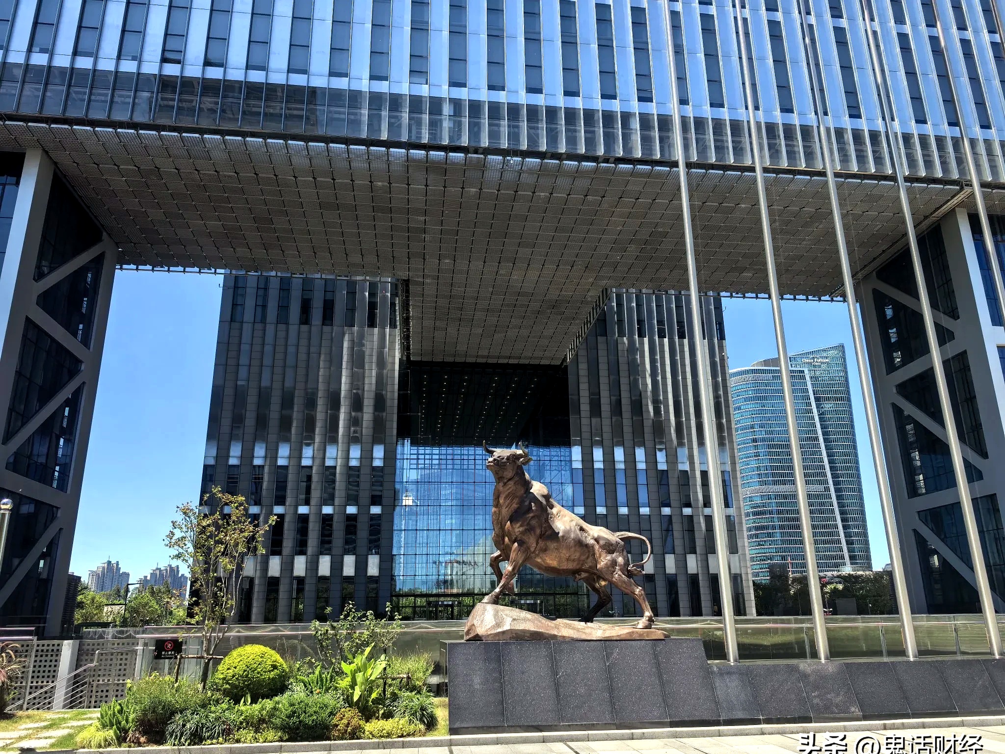 浦东证券(浦东证券 李群)