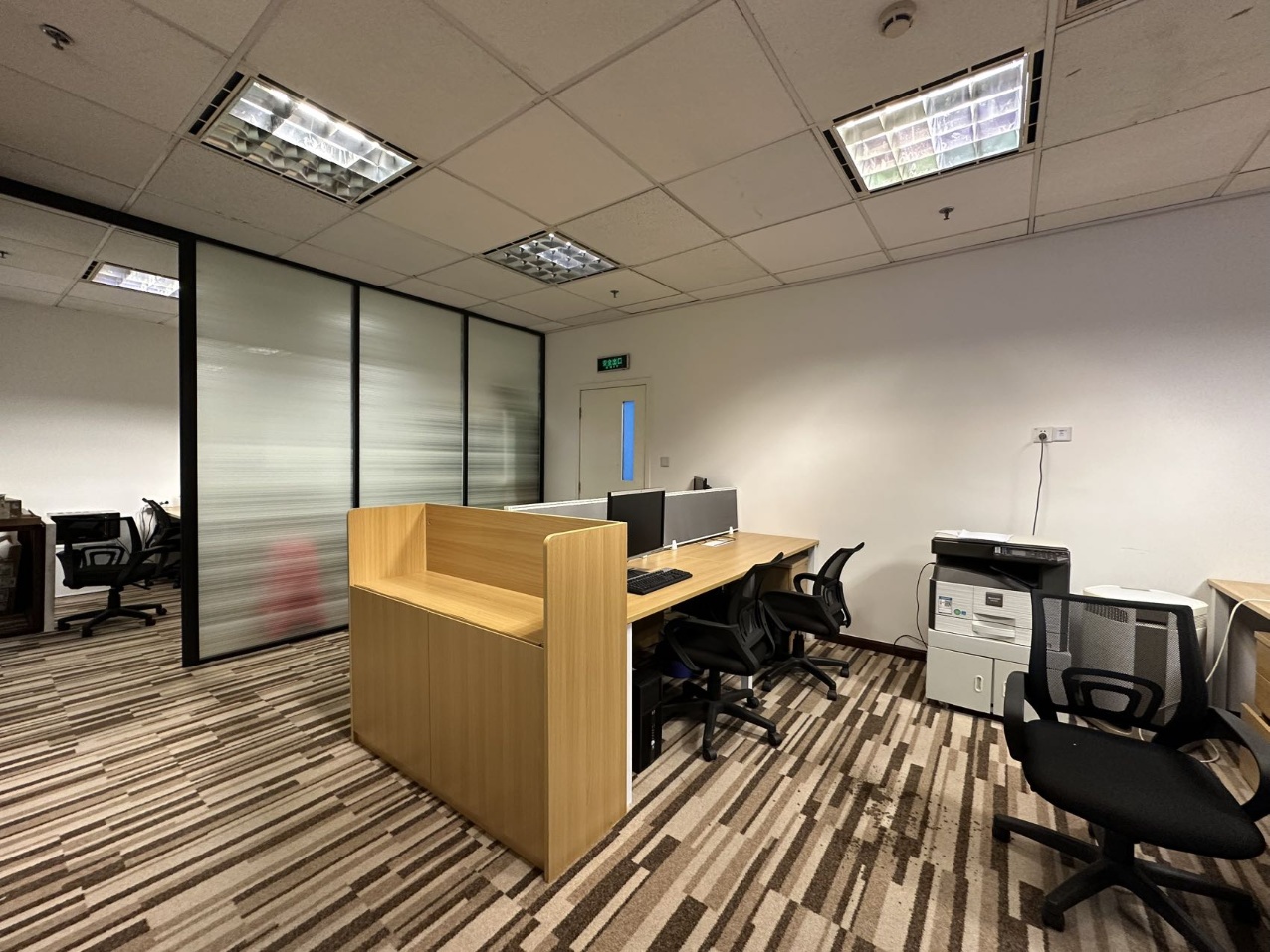 陆家嘴证券(陆家嘴证券公司地址)